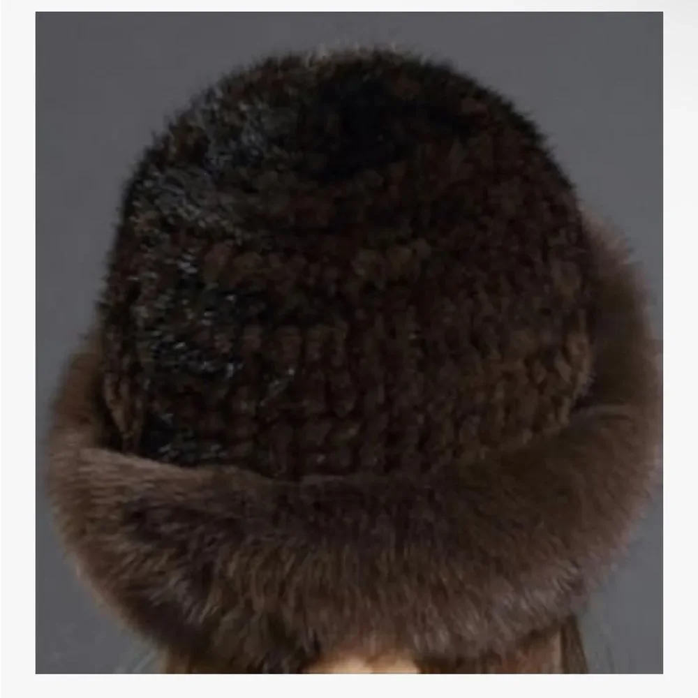 N/A luxurious brown